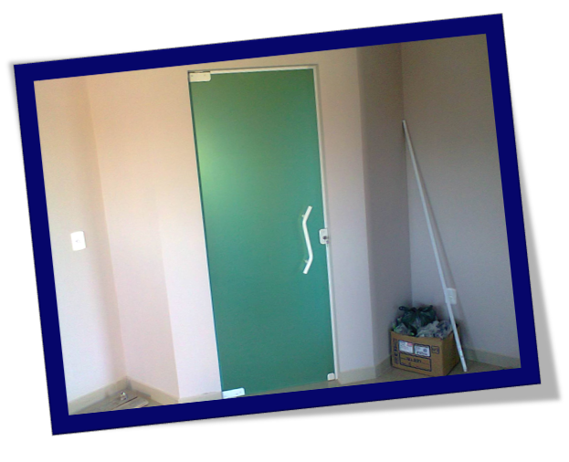 Porta de Vidro para Quarto,Empresa de Porta de Vidro para Quarto,Orçamento de Porta de Vidro para Quarto,Preço de Porta de Vidro para Quarto,Porta de Vidro para Quarto Urgente,CDF Manutenção em Vidros e Esquadrias