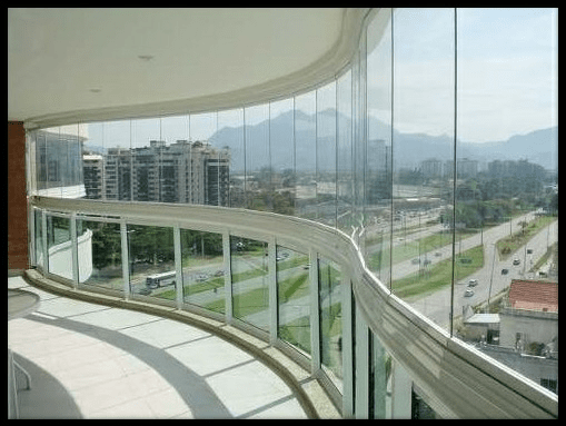 Envidraçamento de Sacadas em Moema